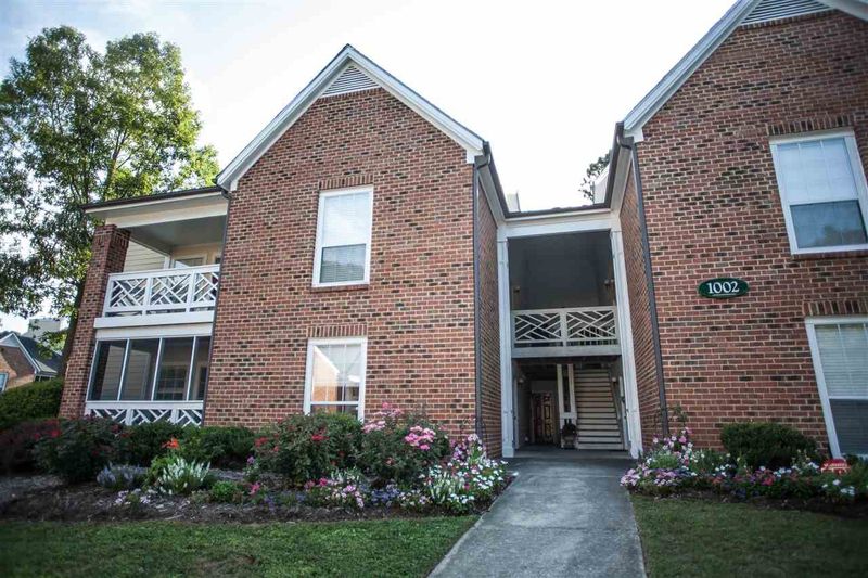 1002A Kingswood Dr #1002A, Chapel Hill, NC 27517
