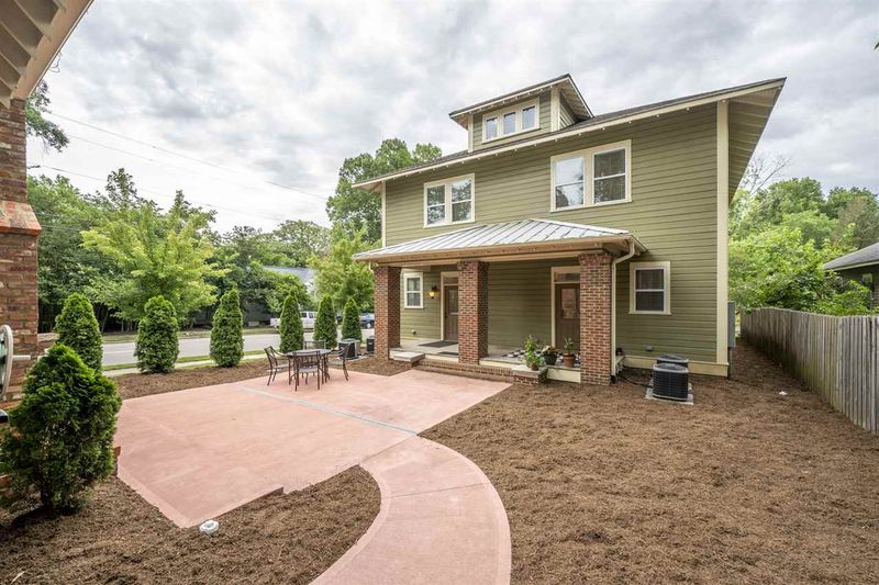 1002A Monmouth Ave, Durham, NC 27701