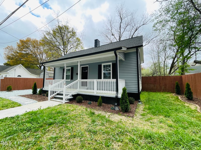 1003 Anderson St, Selma, NC 27576