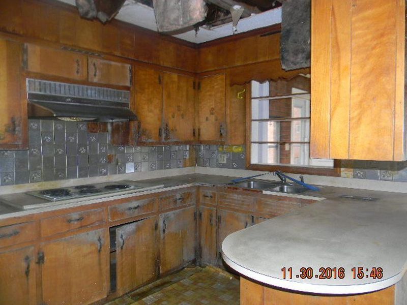 1003 Apple St, Burlington, NC 27217