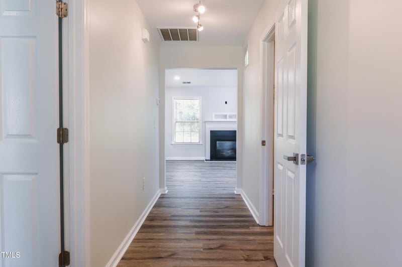 1003 Bridlemine Dr, Fuquay Varina, NC 27526