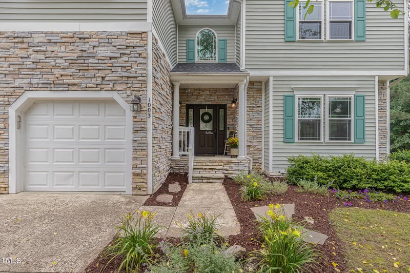 1003 Burnt Hickory Ct, Apex, NC 27502