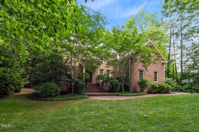 1003 Gloucester Ct, Chapel Hill, NC 27516