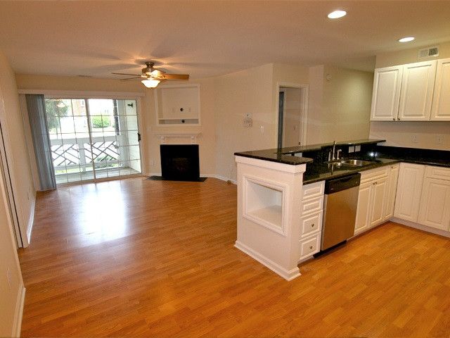 1003 Kingswood Dr #B, Chapel Hill, NC 27517