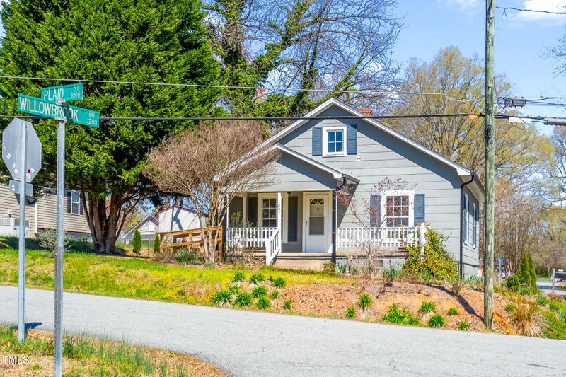 1003 Plaid St, Burlington, NC 27215