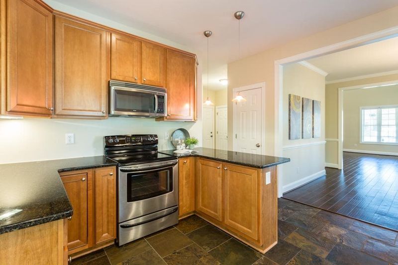 1003 Proper Ct, Apex, NC 27502