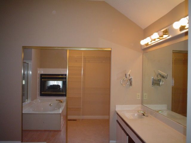 10037 Goodview Ct, Raleigh, NC 27613