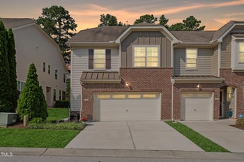 10037 Lynnberry Pl, Raleigh, NC 27617