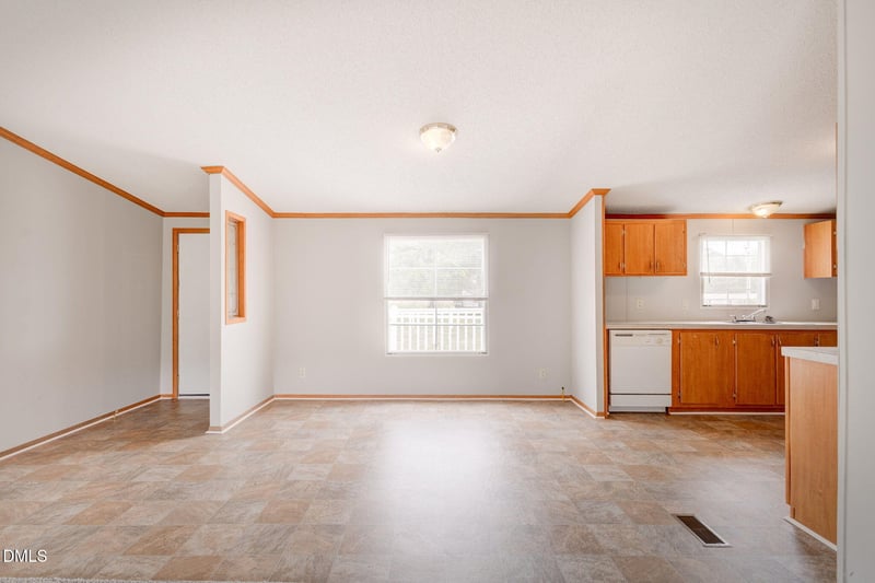 10037 Smith Rd, Middlesex, NC 27557