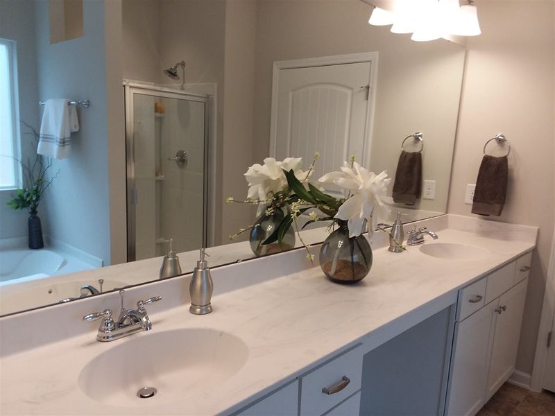 1004 Archer Cir, Sanford, NC 27330