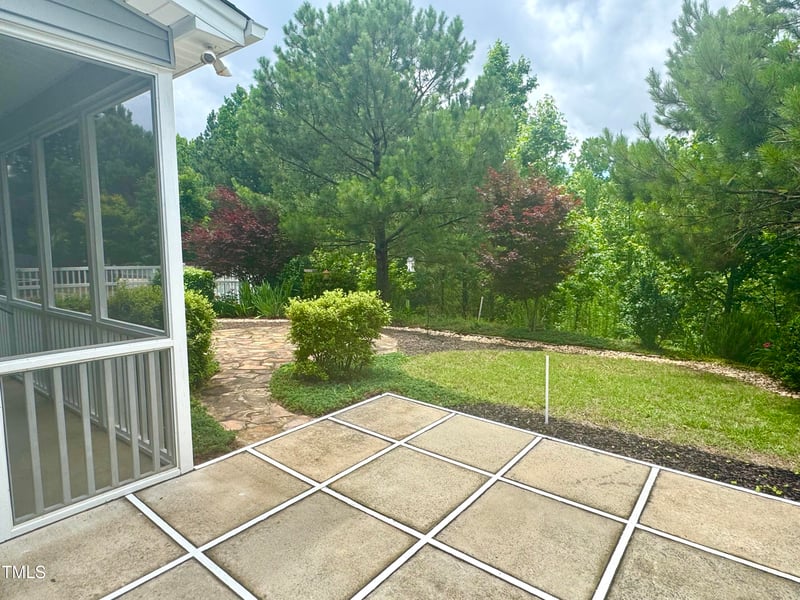 1004 Bridlemine Dr, Fuquay Varina, NC 27526