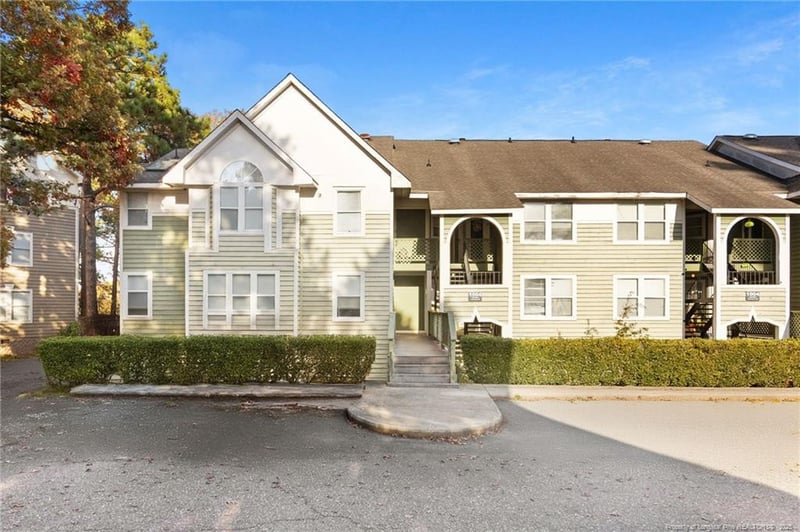 1004 Brookhollow Dr #2, Fayetteville, NC 28314