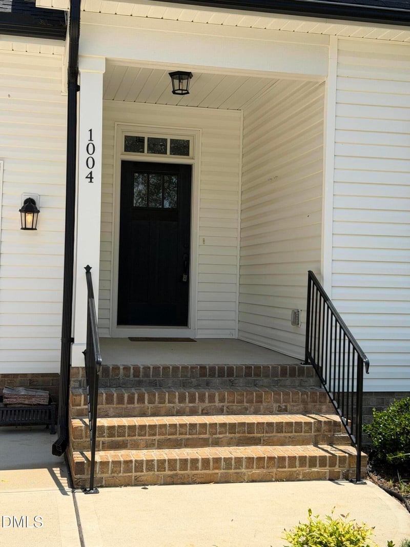 1004 Butler Dr, Erwin, NC 28339