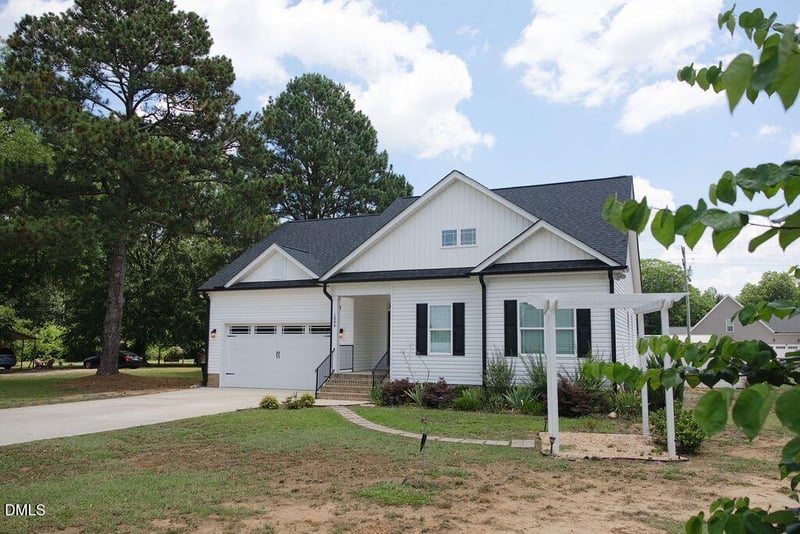 1004 Butler Dr, Erwin, NC 28339