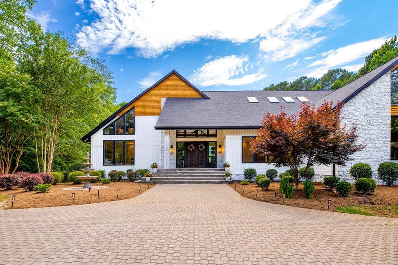 1004 Buttar Ln, Raleigh, NC 27614