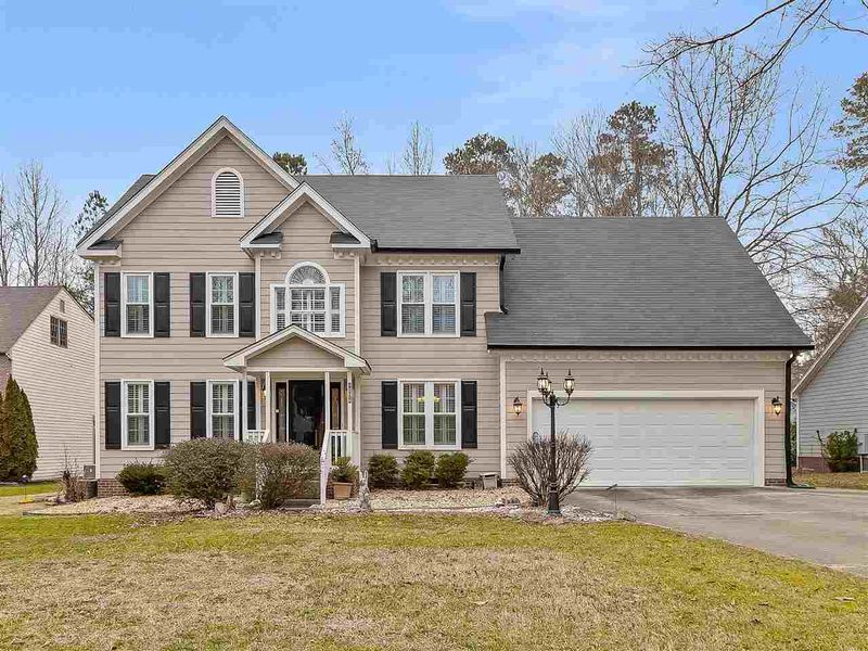 1004 Crabtree Ct, Knightdale, NC 27545