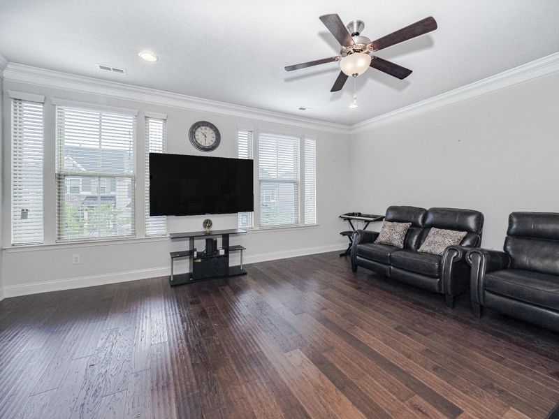 1004 Drayman Pl, Apex, NC 27502