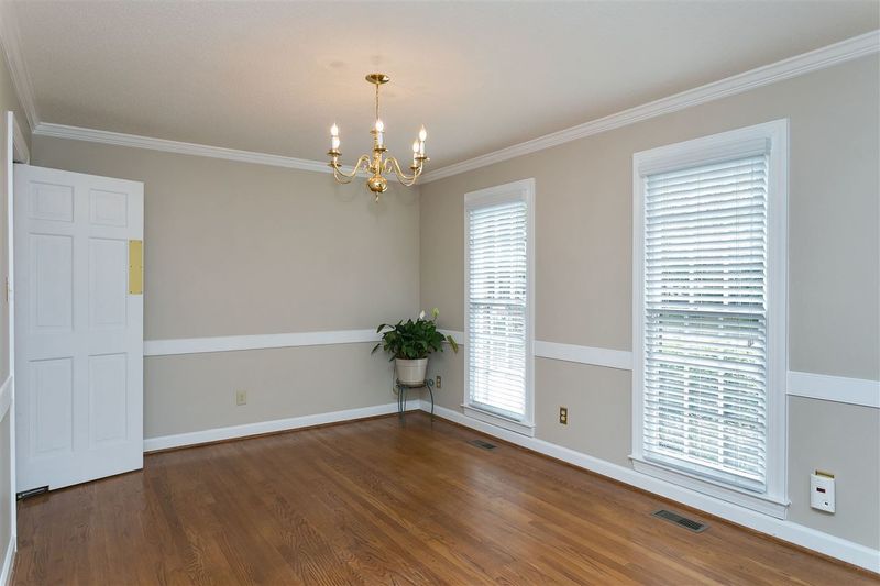 1004 Eastham Dr, Apex, NC 27502