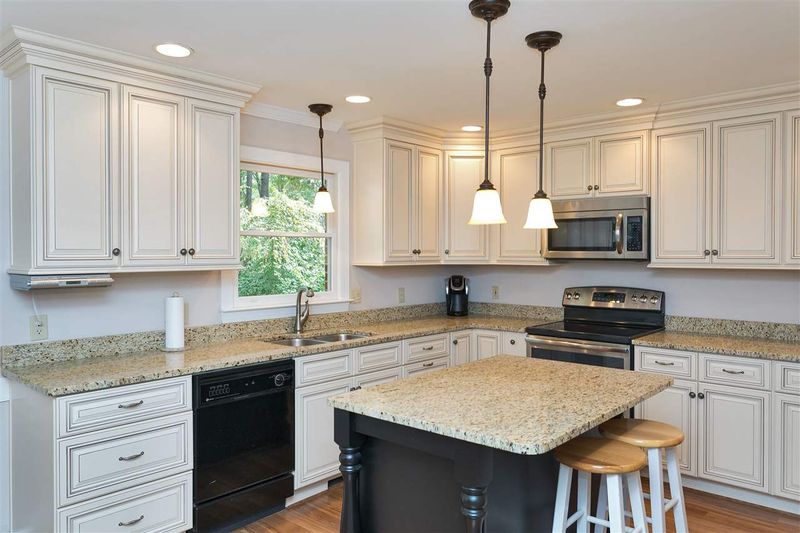 1004 Eastham Dr, Apex, NC 27502