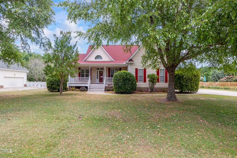 1004 Elmsleigh Way, Fuquay Varina, NC 27526