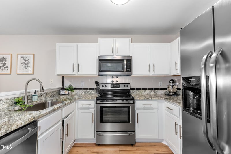 1004 Gatehouse Ln, Durham, NC 27707