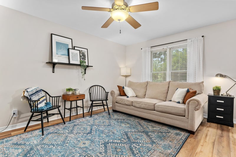 1004 Gatehouse Ln, Durham, NC 27707