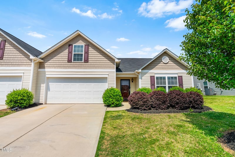1004 Gold Cir, Mebane, NC 27302
