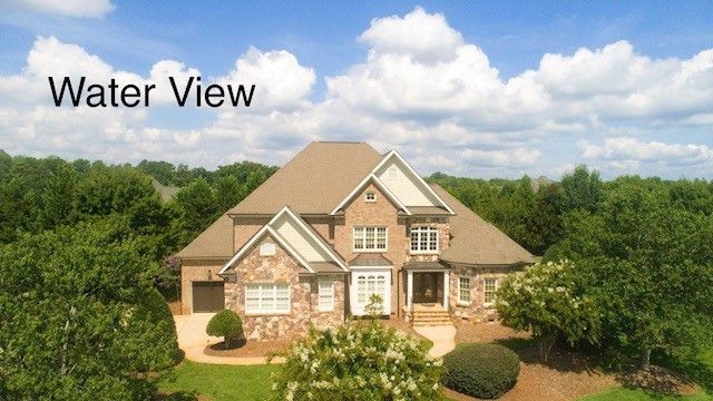 1004 Heydon Ct, Raleigh, NC 27614