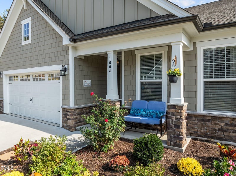 1004 Hillside Falls Dr, Wake Forest, NC 27587