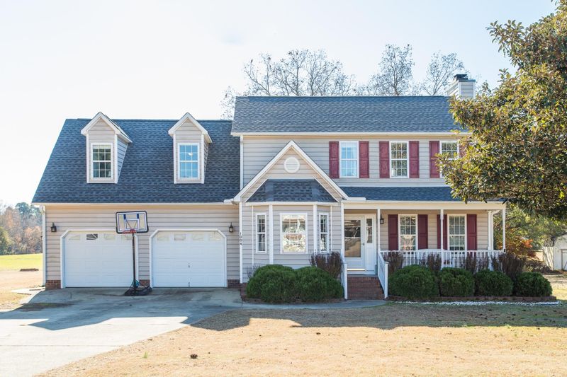 1004 Holland Ridge Dr, Raleigh, NC 27603