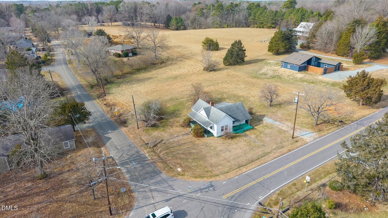 1004 King St, Hillsborough, NC 27278