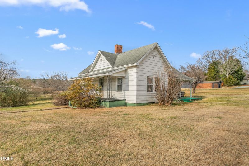 1004 W King St, Hillsborough, NC 27278