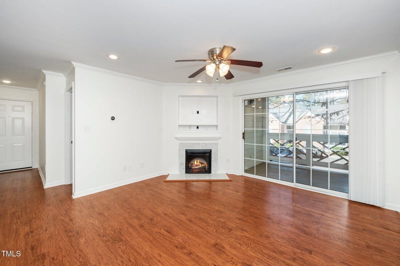 1004 Kingswood Dr #J, Chapel Hill, NC 27517