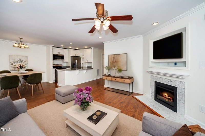 1004 Kingswood Dr #J, Chapel Hill, NC 27517