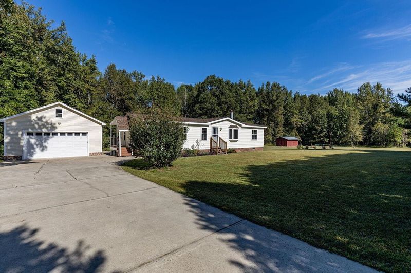 1004 Lake Shore Dr, Wendell, NC 27591