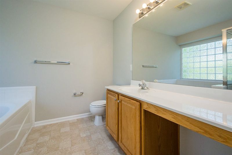 1004 Mallory Ln, Durham, NC 27713