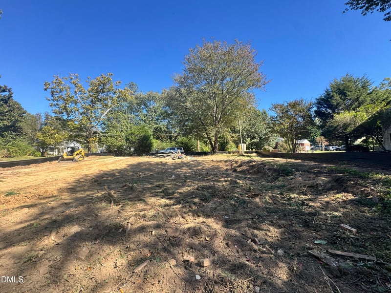 1004 Pond St, Cary, NC 27511