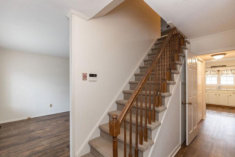 1004 Randolph Ct, Cary, NC 27511