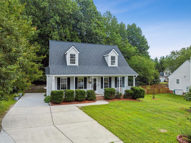 1004 Riverway Ln, Knightdale, NC 27545