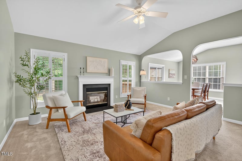 1004 Scotsburg Trl, Hillsborough, NC 27278