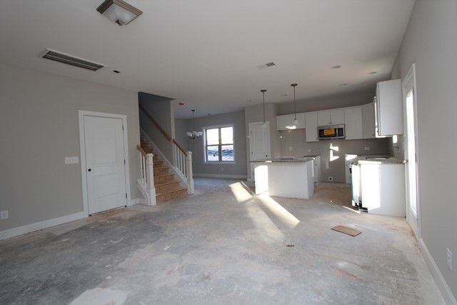 1004 Silver Farm Rd, Raleigh, NC 27603