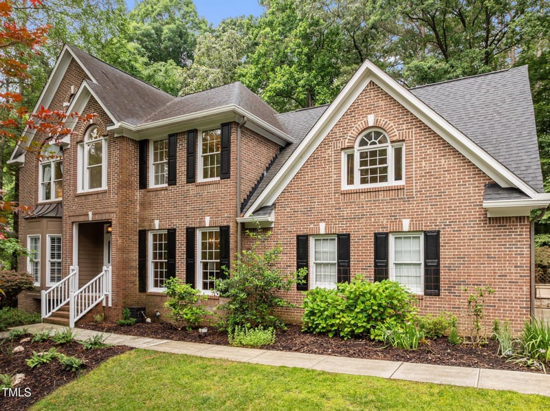 1004 Staffield Ln, Chapel Hill, NC 27516