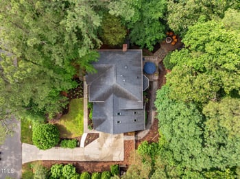 1004 Staffield Ln, Chapel Hill, NC 27516