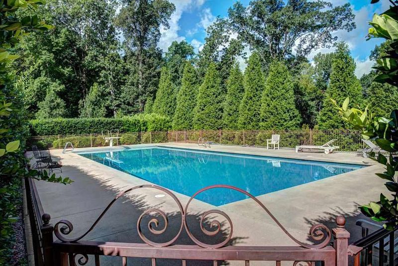 1004 Swithland Ct, Raleigh, NC 27614
