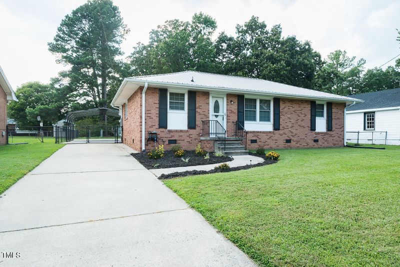 1004 Todd St, Graham, NC 27253
