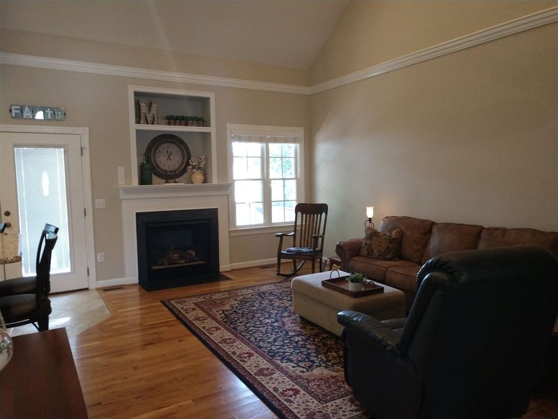 1004 Towhee Dr, Apex, NC 27502