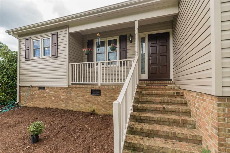 1004 Turner Farms Rd, Garner, NC 27529