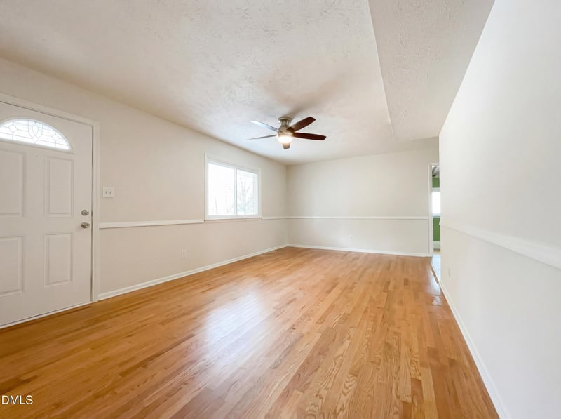 1004 Vesper Ln, Fayetteville, NC 28311