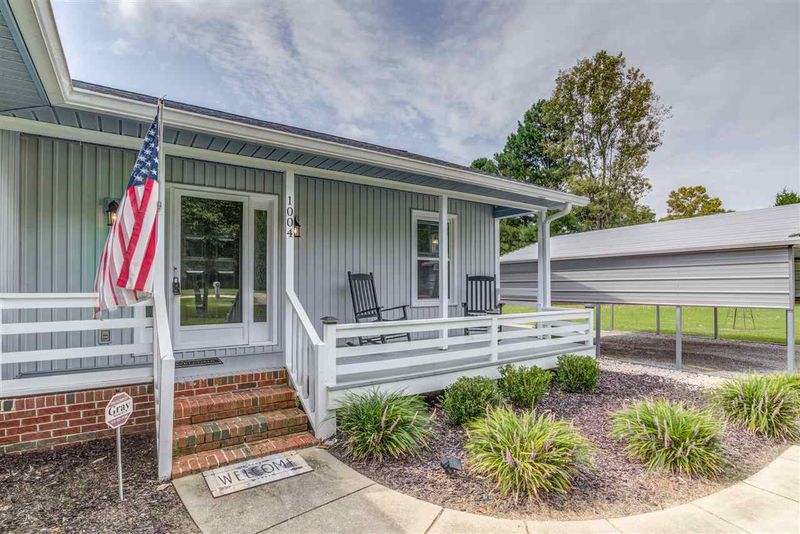 1004 Vinson Ct, Clayton, NC 27520