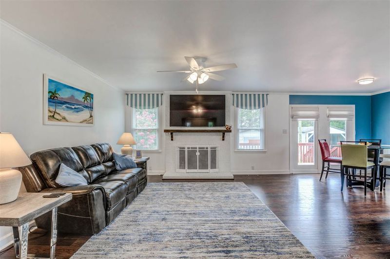 1004 Vinson Ct, Clayton, NC 27520